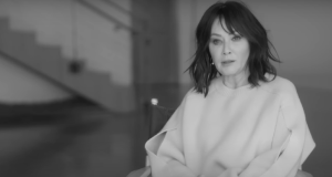 Preminula Šenon Doerti: Zvezda serija “Beverli Hils” i “Čari” izgubila životnu bitku u 54. godini