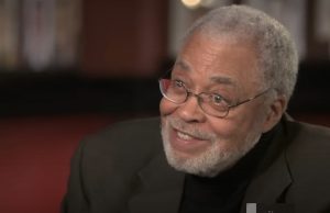 Preminuo glumac Džejms Erl Džons koji je pozajmio glas Dart Vejderu