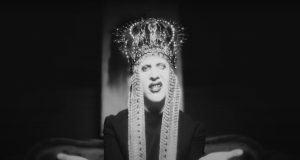 Merilin Menson novim singlom “Sacrilegious” najavio novi album