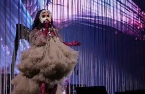 Björk najavila koncertni filmski spektakl “Cornucopia” na samitu u Njujorku