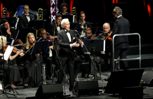 Ovacije i višeminutni aplauzi u Sava Centru: Hose Kareras ostavio publiku bez daha