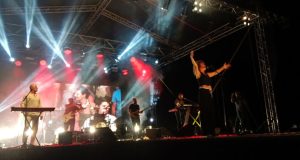 (VIDEO) “Zana” antologijskim hitovima zatvorila 34. “Roštiljijadu”