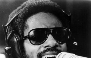 Stivi Vonder se vratio: Njegovo pitanje je ključno