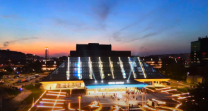 Zasijao crveni tepih u obnovljenoj Plavoj dvorani Sava Centra: Veče glamura, uspomena i Zdravka Čolića