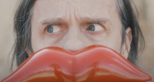 Laka objavio singl “Penzija” i novi album