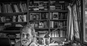 Tucker Zimmerman predstavlja svoj jedanaesti album “Dance of Love”!