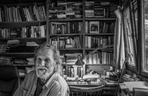 Tucker Zimmerman predstavlja svoj jedanaesti album “Dance of Love”!