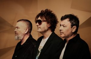 Manic Street Prechers izdali novi singl “Hiding in Plane Sight”