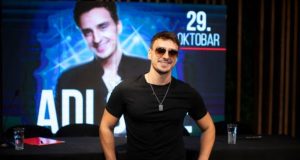 Adi Šoše najavio solističke koncerte u mts Dvorani