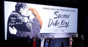 Beograd velikim aplauzom pozdravio ekipu filma”Svemu dođe kraj”