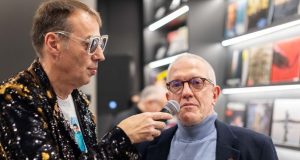 HUMANITARNA AKCIJA TRAJE: Poznate ličnosti podržale događaj za pomoć dečacima obolelim od Dišenove mišićne distrofije