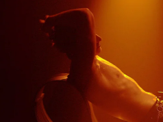 Charlie Puth objavio praznični singl: Strimujte odmah “December 25th”!