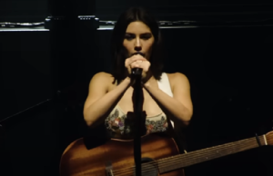 Gracie Abrams: Istina je! Postoji “vrlo vulgarna” verzija pesme “That’s So True”, ali…