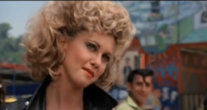 Ikonična jakna Olivije Njutn Džon iz filma Briljantin na aukciji