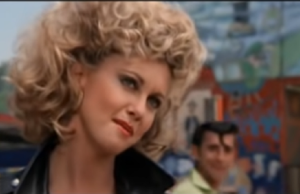 Ikonična jakna Olivije Njutn Džon iz filma Briljantin na aukciji