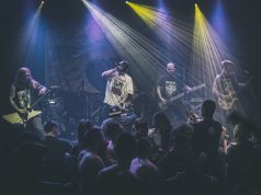 Koncert benda Siberian Meat Grinder u SKCNS Fabrici