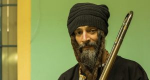 Hornsman Coyote i Del Arno Band objavili zajednički album na maternjem jeziku