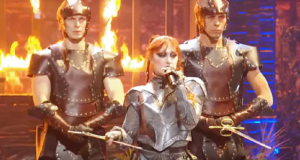 Čapel Roan kraljica striminga: “Good Luck, Babe!” je “cuckoo loco”!