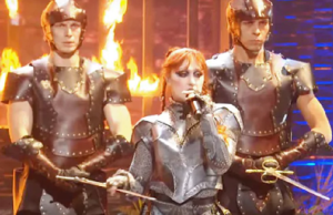 Čapel Roan kraljica striminga: “Good Luck, Babe!” je “cuckoo loco”!