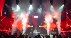 SKI OPENING by Music Week – Saša Matić nastupao SKORO 4 SATA i potpuno RASPAMETIO publiku, Aco Pejović večeras preuzima šou!