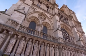 Notr Dam kroz svetlosne instalacije, muziku, strip, film…