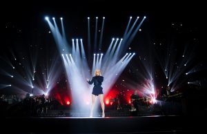 Beograd u ZNAKU JELENE ROZGE – Sinoć u Sava Centru počela serija koncerata koji su OBORILI SVE REKORDE