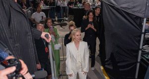 Jelena Rozga SVA U BELOM zablistala u rodnom Splitu: Priredila ISTORIJSKI KONCERT pred 70 HILJADA ljudi