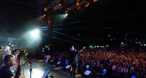 LUDILO U GUČI! Coby napravio SPEKTAKL pred 60.000 ljudi u najvećoj kafani u Srbiji