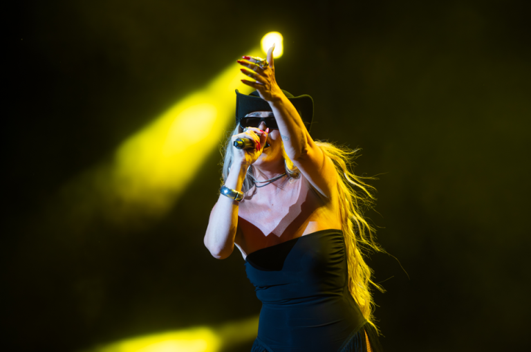 Senidah ŠOKIRALA fanove! Svi nagađaju šta će se desiti 28. februara u SPENSU