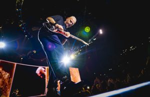 POSLEDNJI POZIV ZA SPEKTAKL GODINE! Eros Ramazzotti za 5 dana pred krcatom Arenom: Interesovanje srušilo sve rekorde – Broj dostupnih ulaznica smanjuje se IZ SATA U SAT